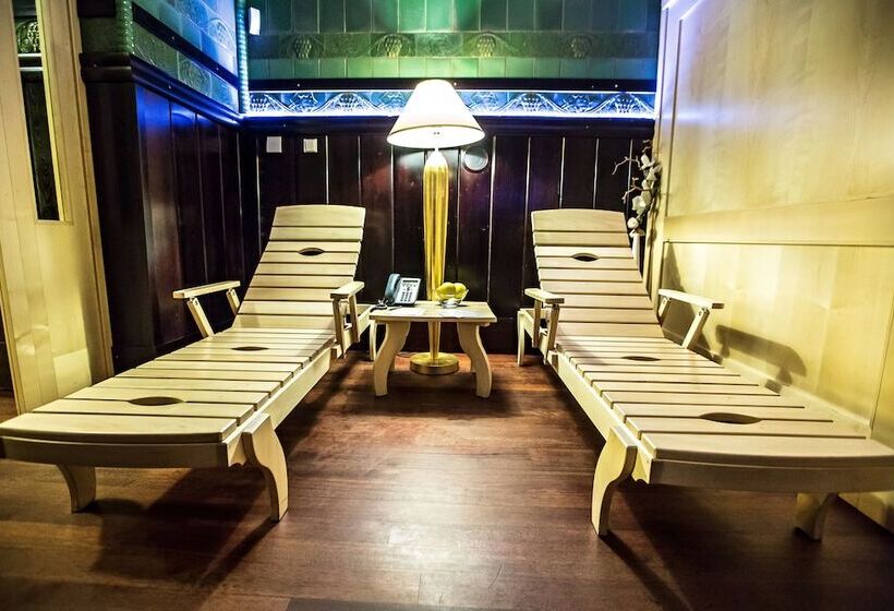 هتل Art Deco Imperial