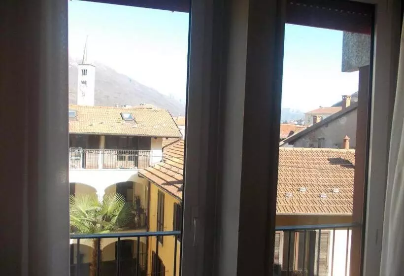 فندق Croce Bianca