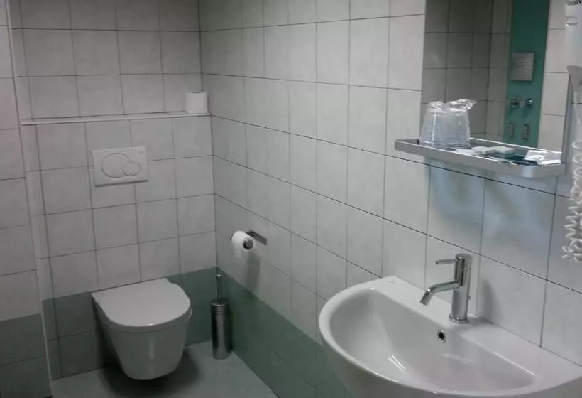 فندق Croce Bianca