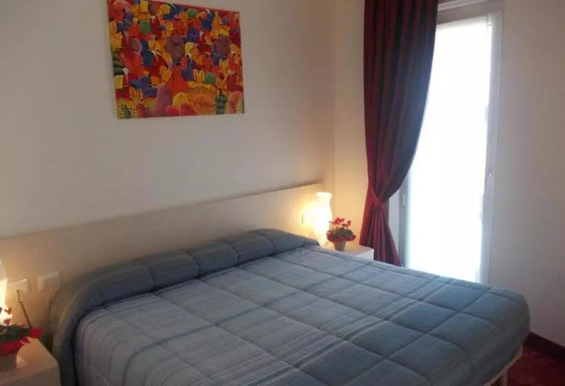 فندق Croce Bianca