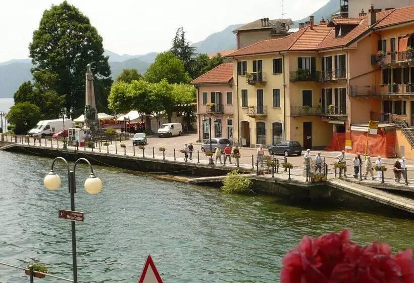 فندق Croce Bianca