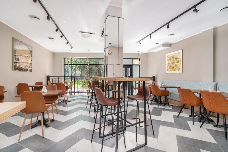 هتل Forums Boutique