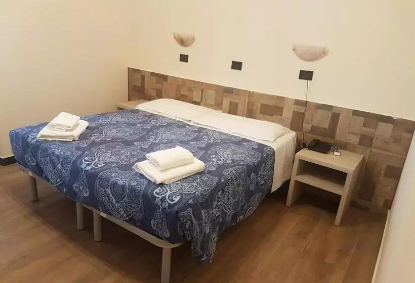 Otel Le Tre Stazioni