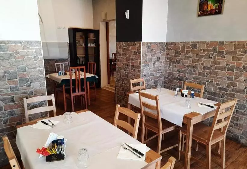 Otel Le Tre Stazioni