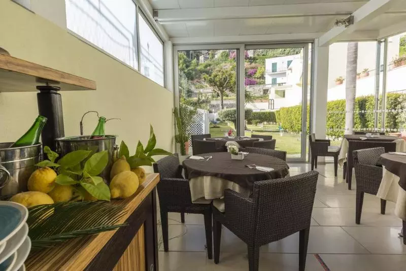 Marina 10 Design Hotel & Spa