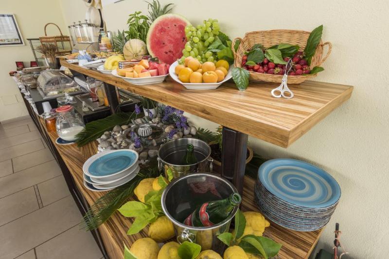 Marina 10 Design Hotel & Spa