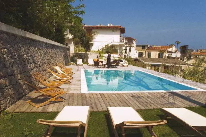 Marina 10 Design Hotel & Spa