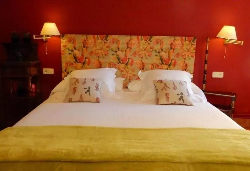 Отель Mas De Baix