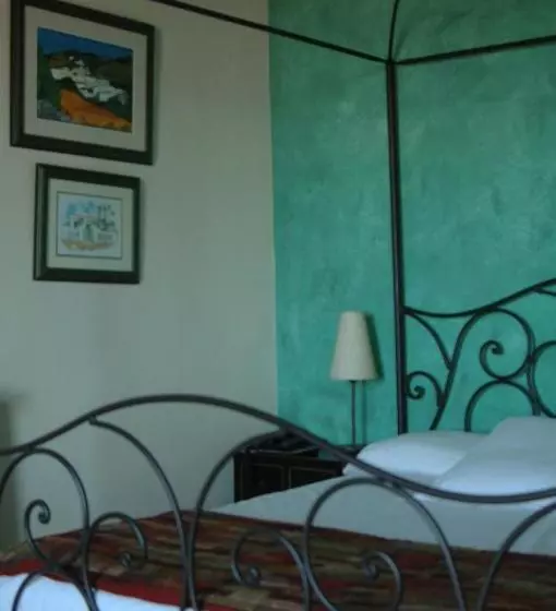 Отель Mas De Baix