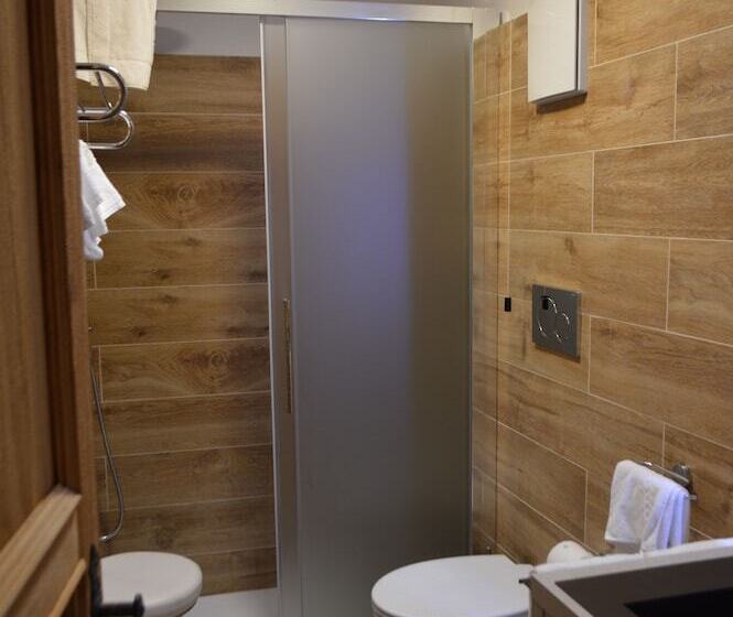 בית מלון כפרי Montana