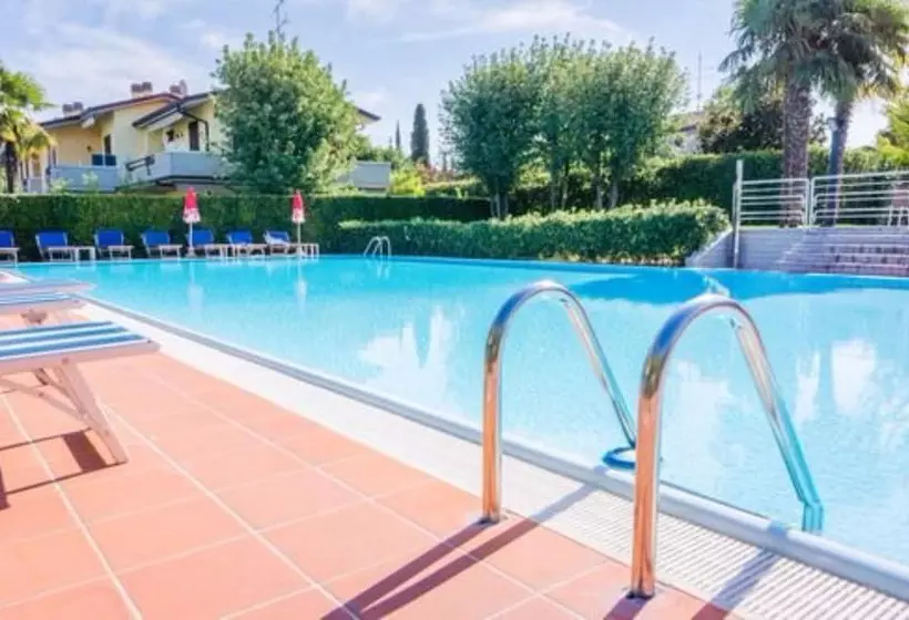 هتل Porto Azzurro