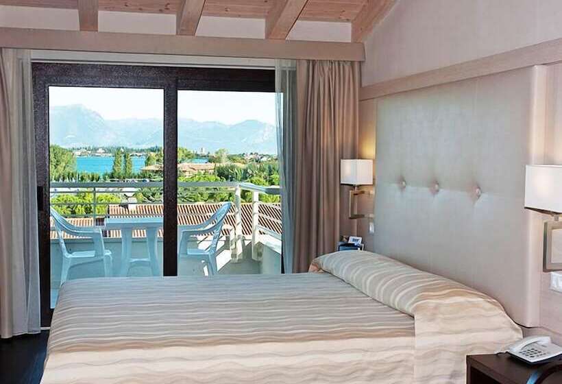 ホテル Porto Azzurro