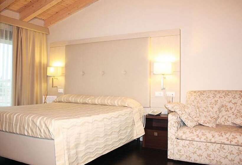 ホテル Porto Azzurro