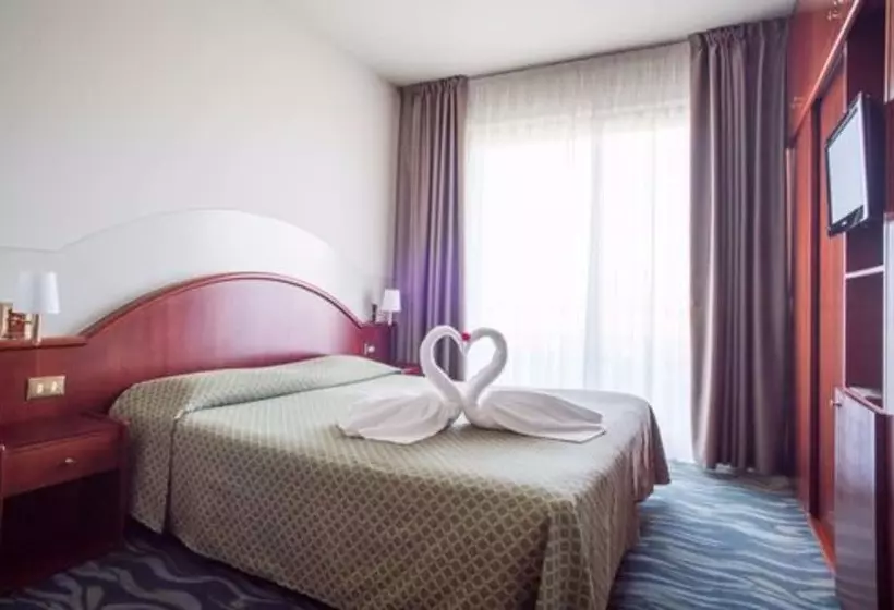 هتل Porto Azzurro