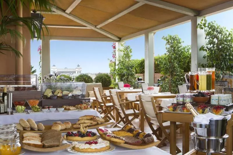 בית מלון כפרי Portrait Roma  Lungarno Collection