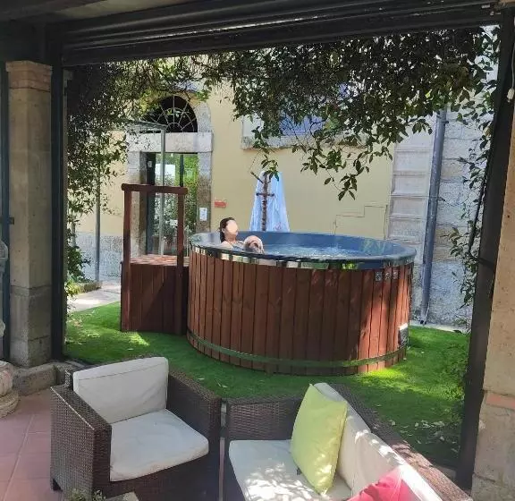 Отель Relais Valle Orientina