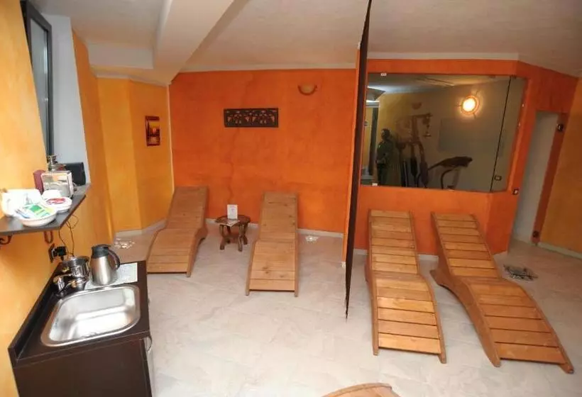 Отель Relais Valle Orientina