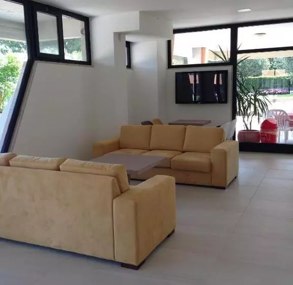 هتل Residence Holiday