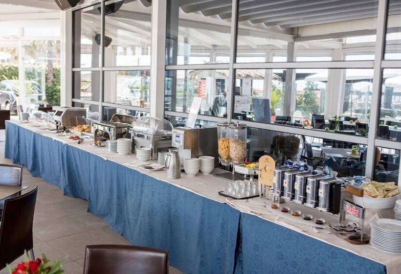 בית מלון כפרי Sea Lion