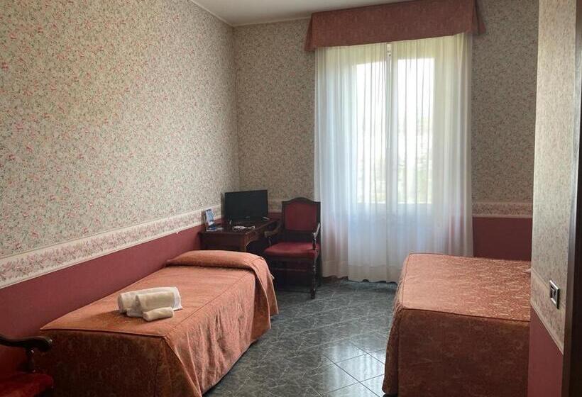 فندق Villa Fieschi