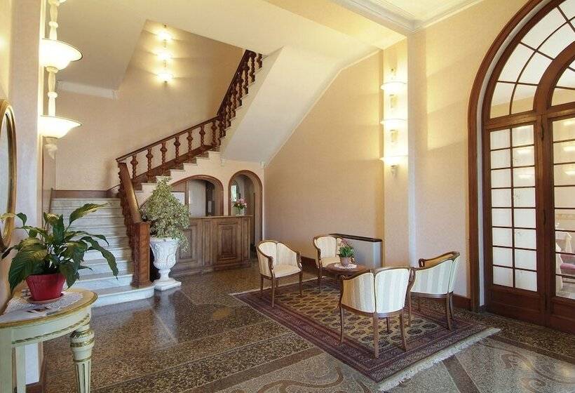 فندق Villa Fieschi