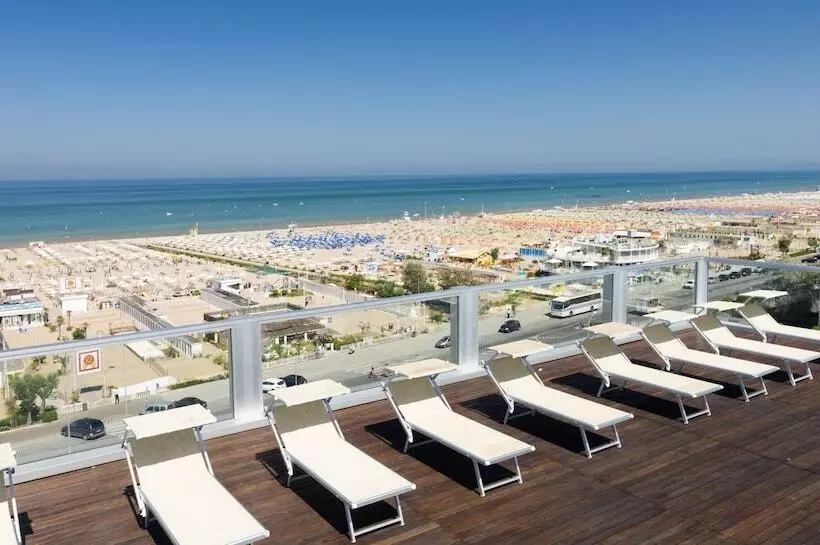 هتل Waldorf Suite