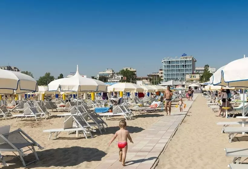 هتل Waldorf Suite