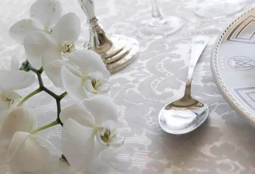 هتل Waldorf Suite