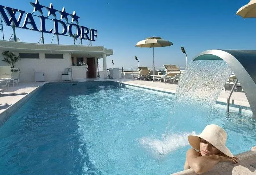 هتل Waldorf Suite