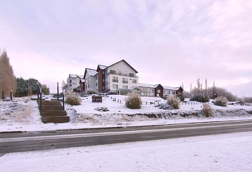 Xelena Hotel & Suites