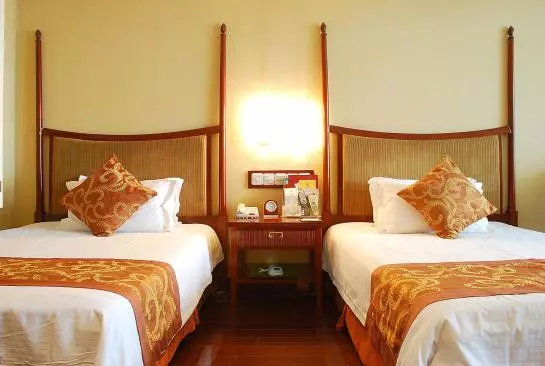 Oak Bay Garden Hotel