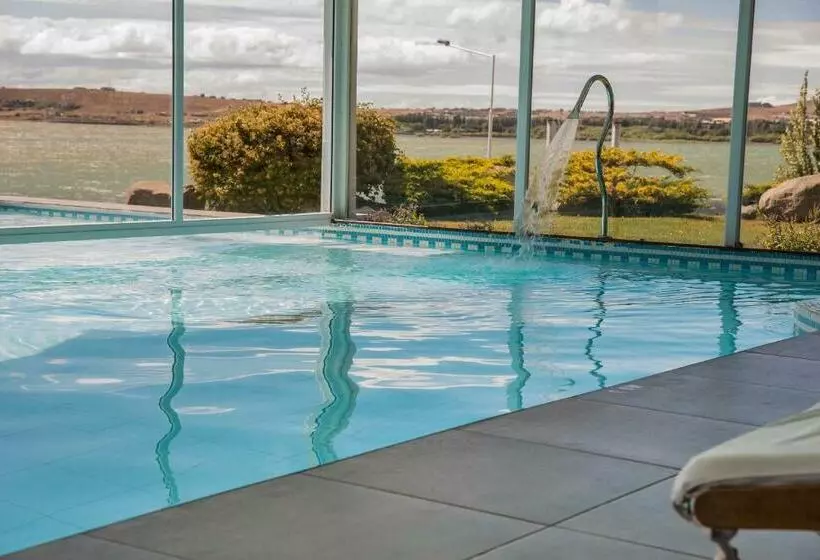 Xelena Hotel & Suites