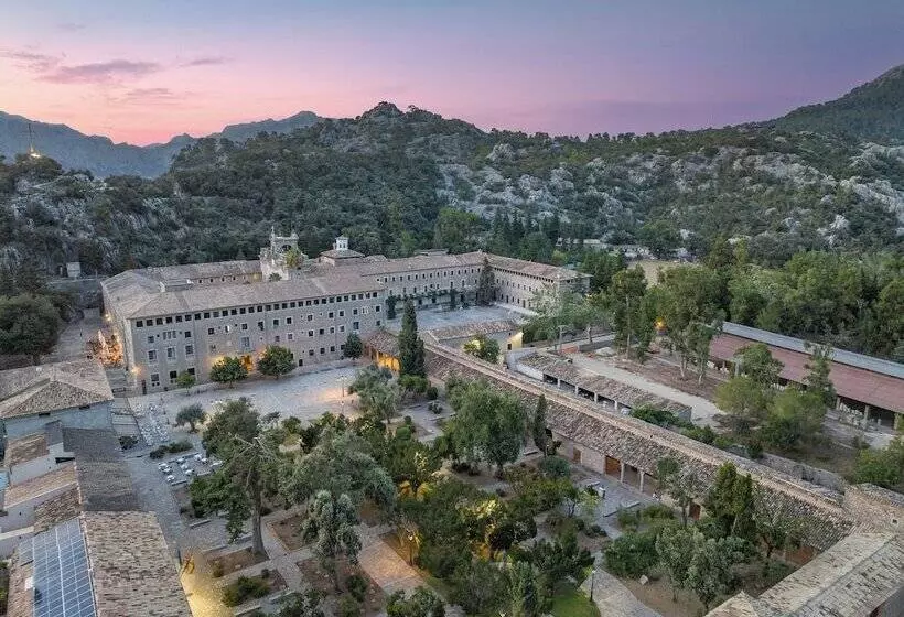 فندق صغير Santuari De Lluc