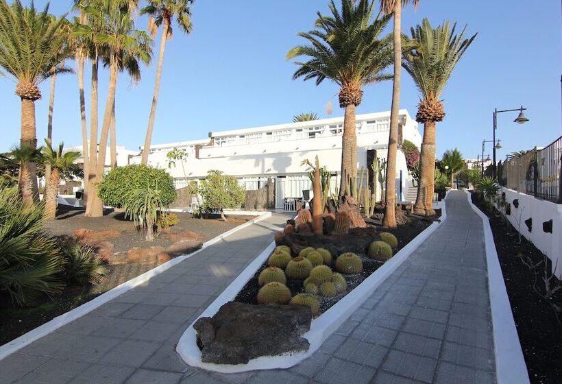 Apartamentos Arena Dorada