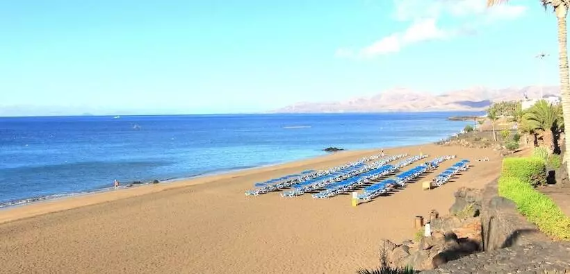 Apartamentos Arena Dorada