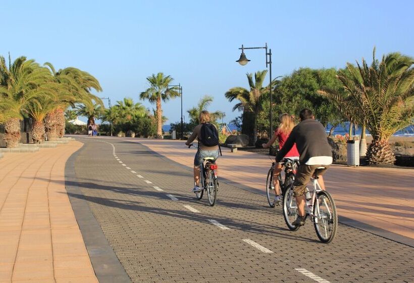 Apartamentos Arena Dorada