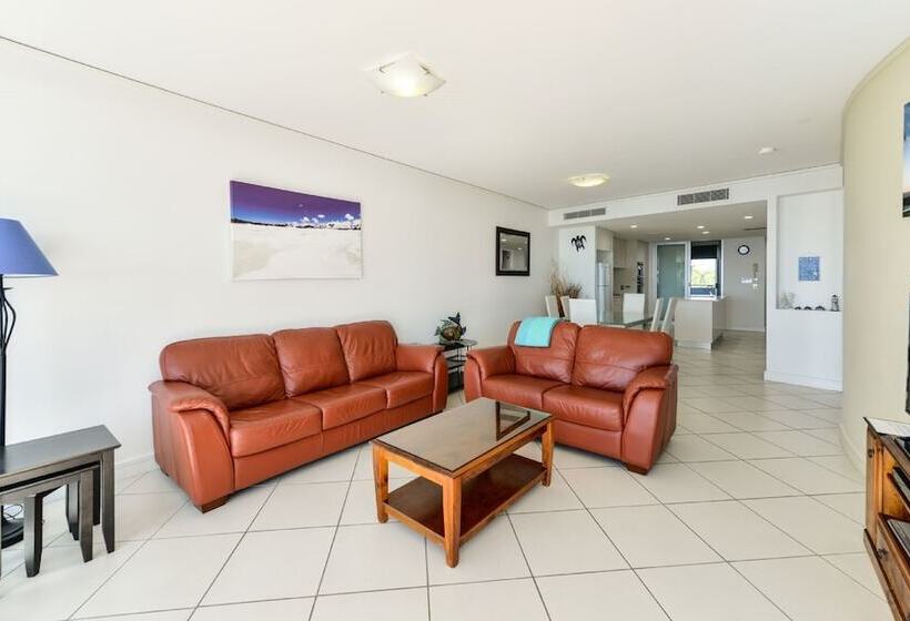 Отель C Bargara Resort