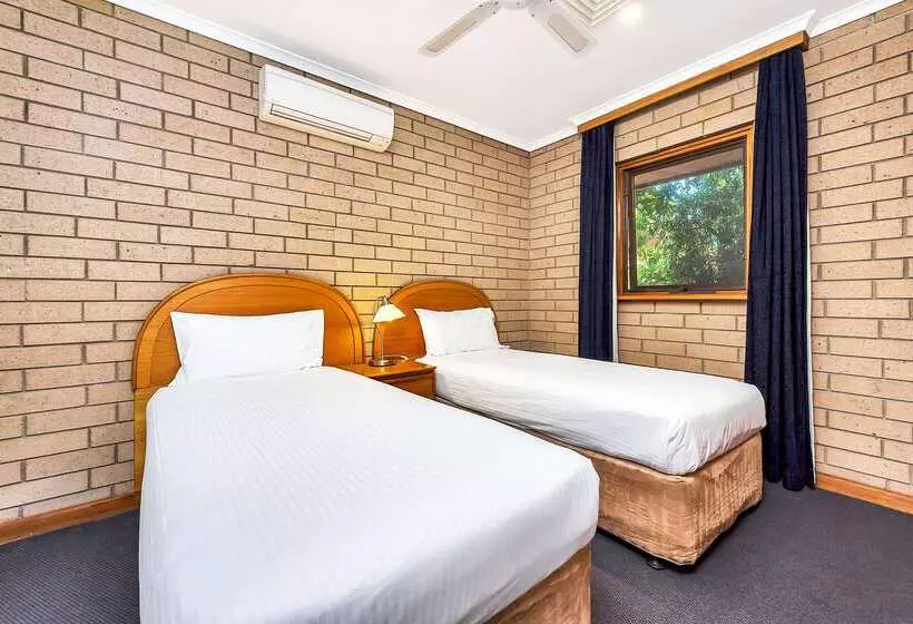 هتل Comfort Inn & Suites Sombrero