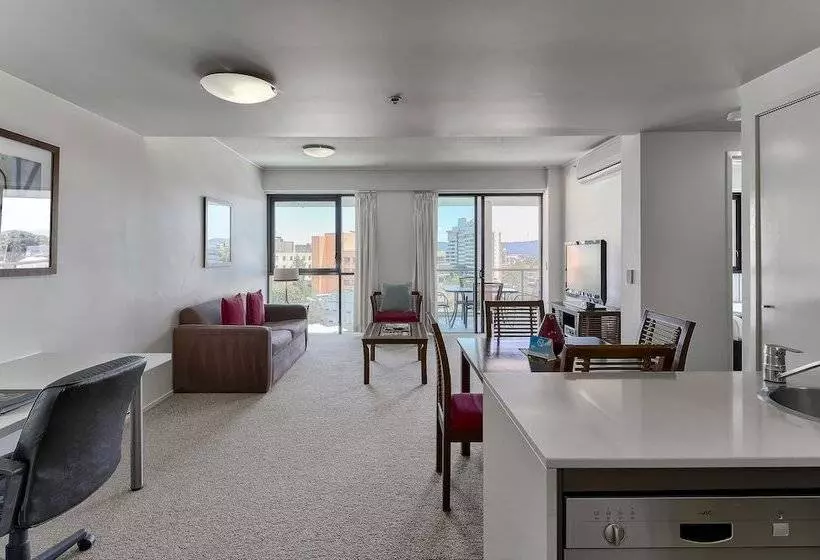 酒店 Flynn Brisbane