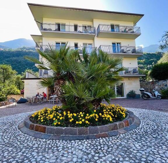 هتل Garnì Orchidea