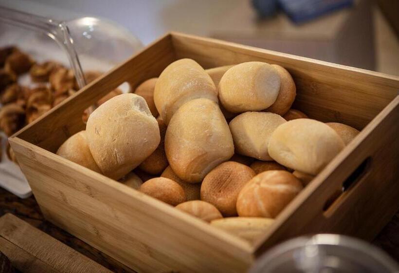 هتل Garnì Orchidea