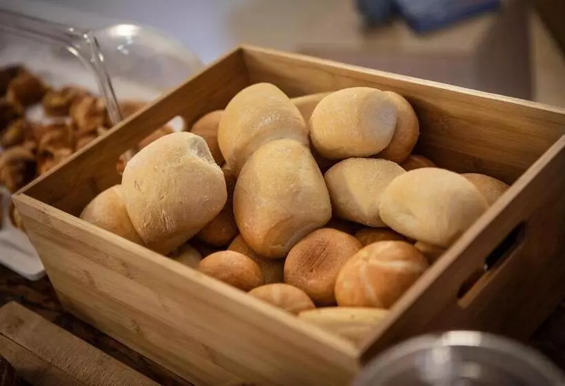 فندق Garnì Orchidea