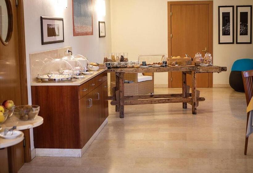 هتل Garnì Orchidea