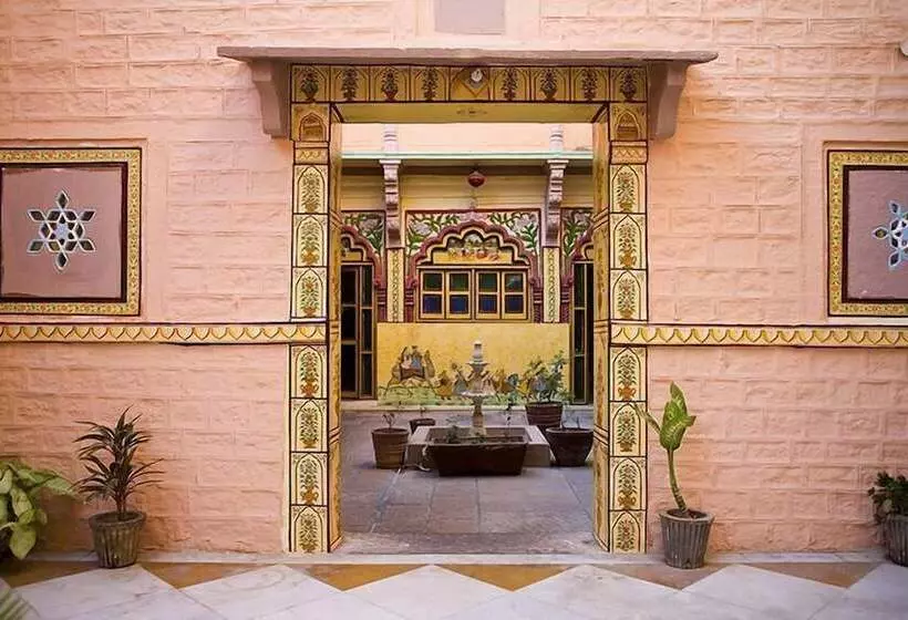 호텔 Krishna Prakash Heritage Haveli