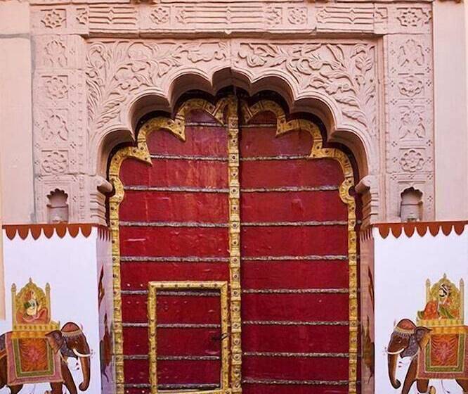 호텔 Krishna Prakash Heritage Haveli