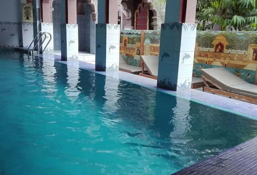 호텔 Krishna Prakash Heritage Haveli