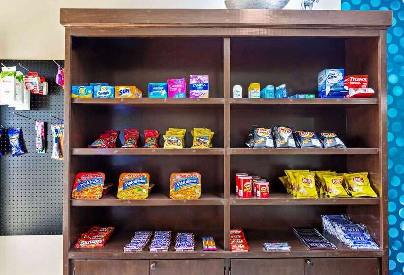 בית מלון כפרי Baymont By Wyndham Moss Point