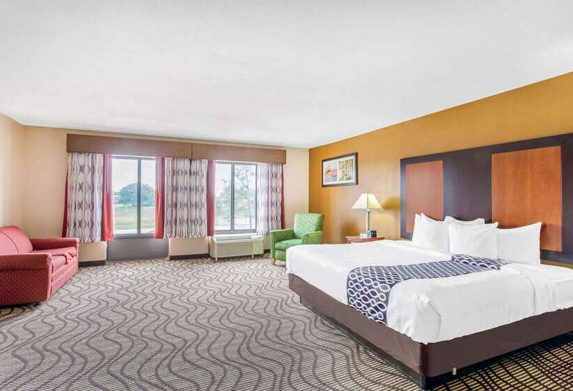 בית מלון כפרי Baymont By Wyndham Moss Point