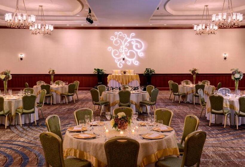 فندق Newport News Marriott At City Center