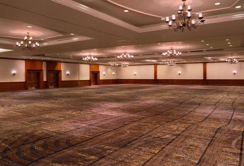 فندق Newport News Marriott At City Center